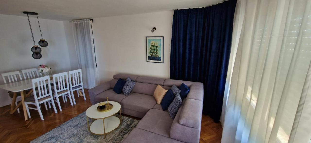 Ocean Apartman Jesenice  Esterno foto