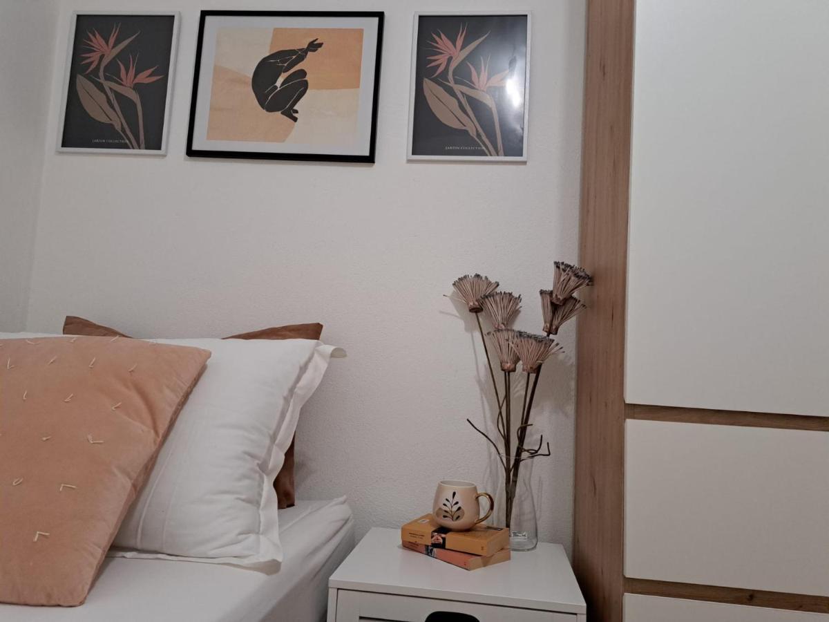 Ocean Apartman Jesenice  Esterno foto