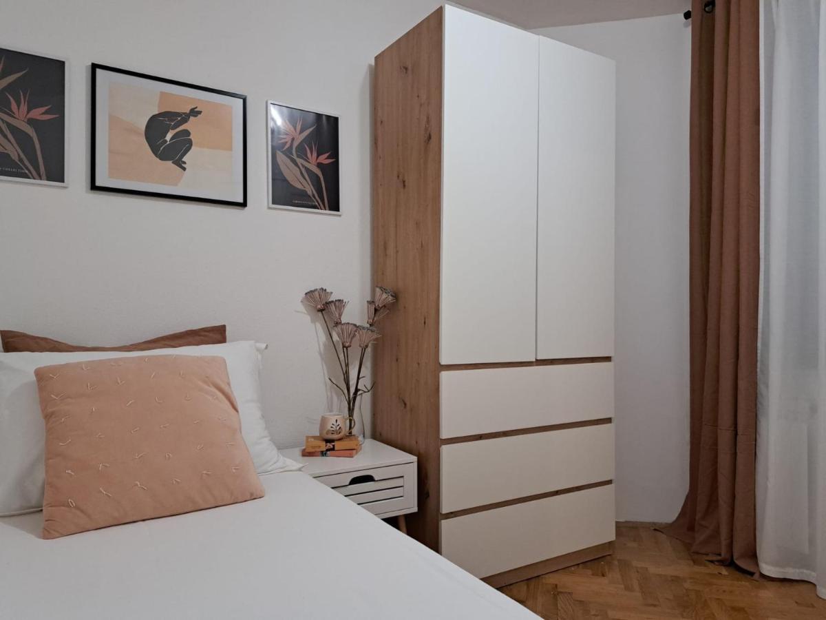 Ocean Apartman Jesenice  Esterno foto
