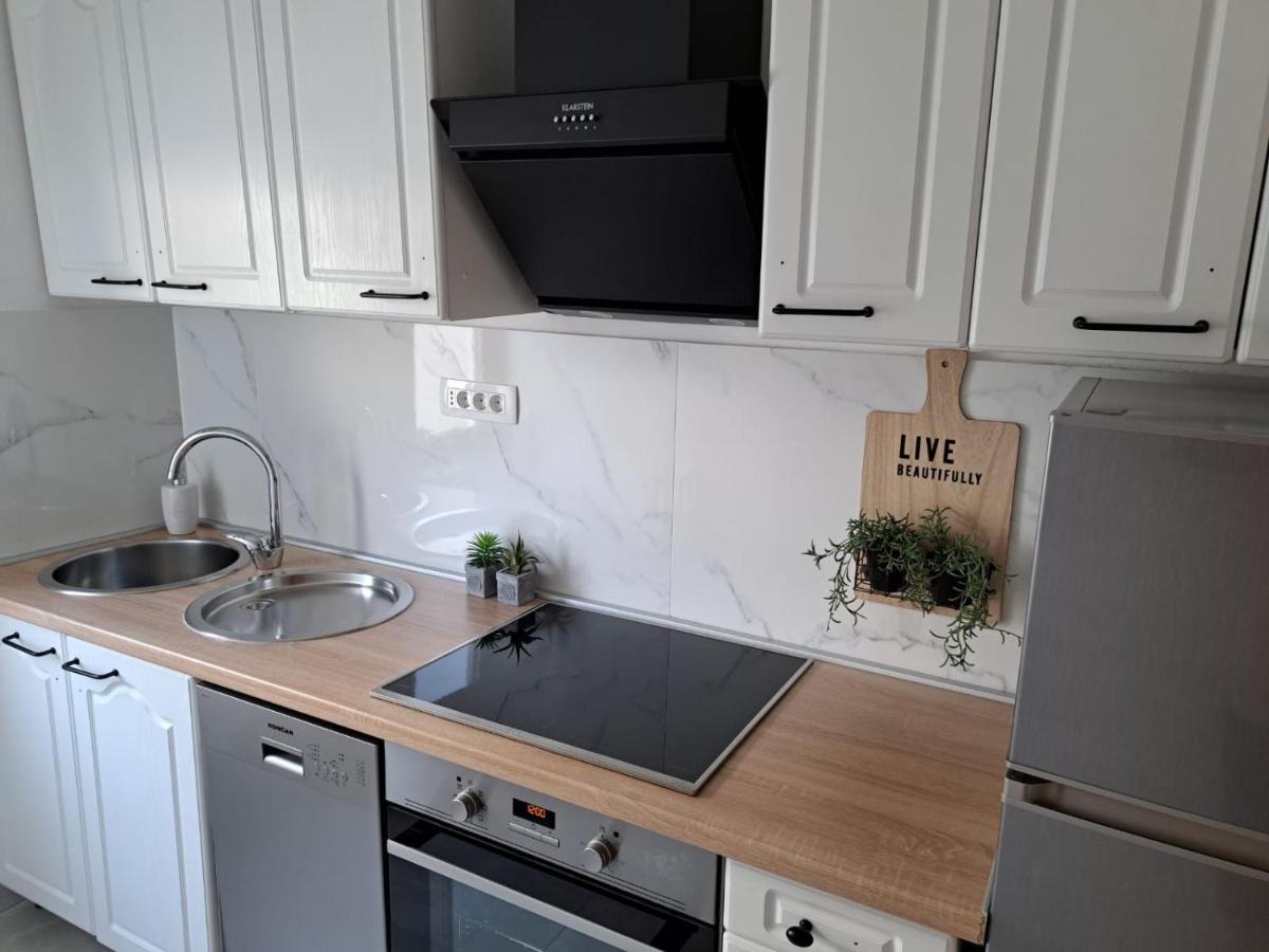 Ocean Apartman Jesenice  Esterno foto